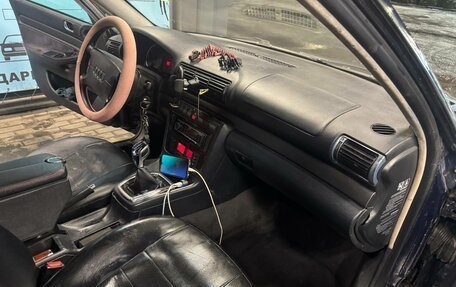 Audi A4, 1996 год, 250 000 рублей, 10 фотография