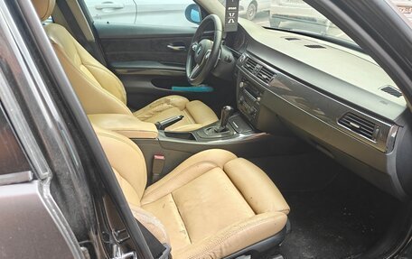 BMW 3 серия, 2005 год, 850 000 рублей, 8 фотография