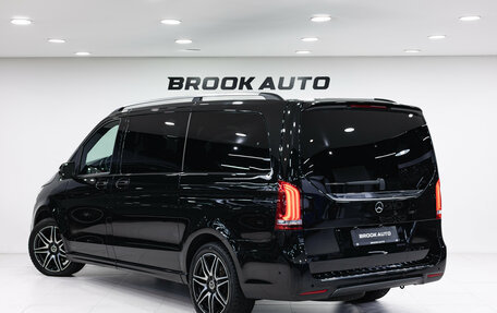 Mercedes-Benz V-Класс, 2018 год, 5 990 000 рублей, 4 фотография