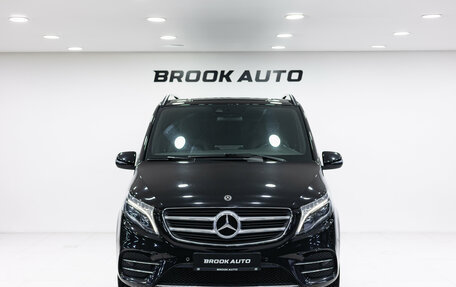 Mercedes-Benz V-Класс, 2018 год, 5 990 000 рублей, 2 фотография