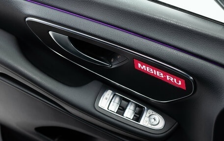 Mercedes-Benz V-Класс, 2018 год, 5 990 000 рублей, 9 фотография