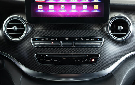 Mercedes-Benz V-Класс, 2018 год, 5 990 000 рублей, 19 фотография