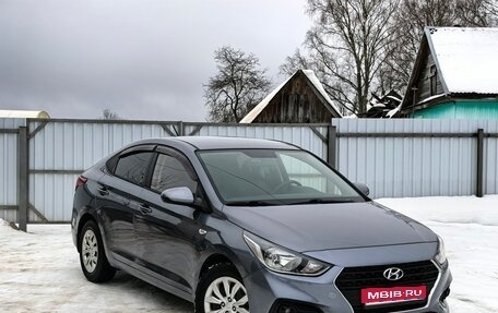 Hyundai Solaris II рестайлинг, 2017 год, 1 290 000 рублей, 1 фотография