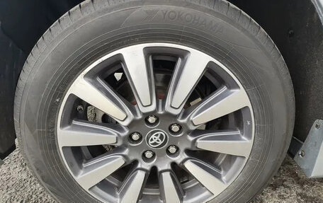 Toyota Sienna III, 2019 год, 4 500 000 рублей, 26 фотография