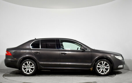 Skoda Superb III рестайлинг, 2011 год, 649 000 рублей, 4 фотография