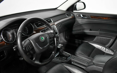 Skoda Superb III рестайлинг, 2011 год, 649 000 рублей, 9 фотография