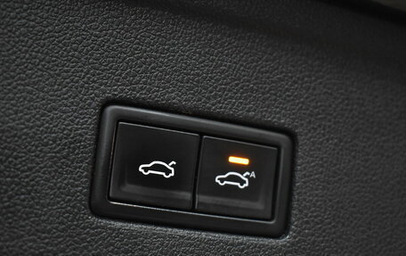 Volkswagen Touareg III, 2020 год, 4 900 000 рублей, 11 фотография