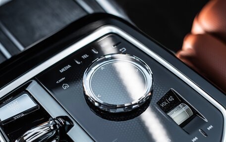 BMW 7 серия, 2025 год, 24 474 000 рублей, 30 фотография