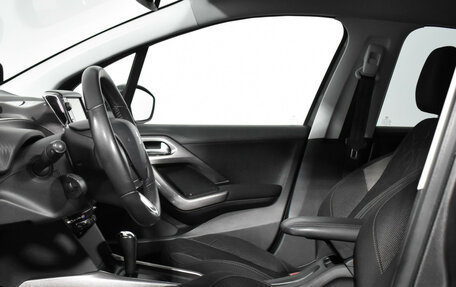 Peugeot 2008 II, 2014 год, 800 000 рублей, 10 фотография