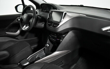 Peugeot 2008 II, 2014 год, 800 000 рублей, 12 фотография