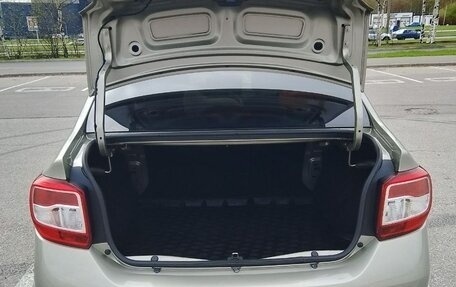 Renault Logan II, 2017 год, 950 000 рублей, 5 фотография