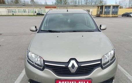 Renault Logan II, 2017 год, 950 000 рублей, 1 фотография