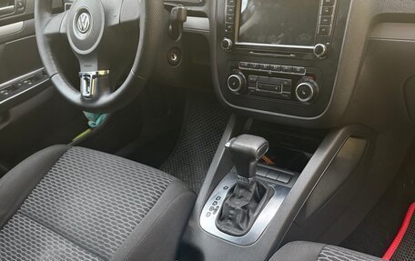 Volkswagen Jetta VI, 2010 год, 700 000 рублей, 5 фотография