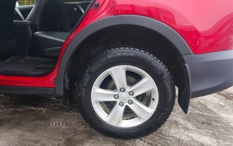 Toyota RAV4, 2014 год, 1 700 000 рублей, 6 фотография