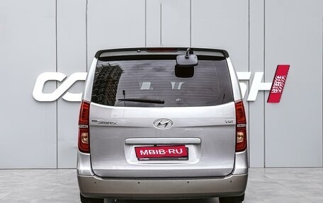 Hyundai Grand Starex Grand Starex I рестайлинг 2, 2020 год, 4 240 000 рублей, 4 фотография