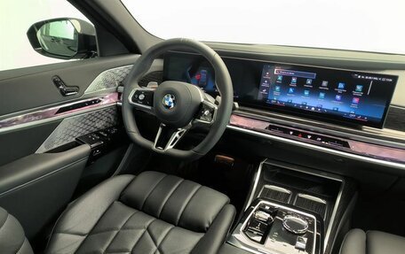 BMW 7 серия, 2025 год, 22 200 000 рублей, 12 фотография