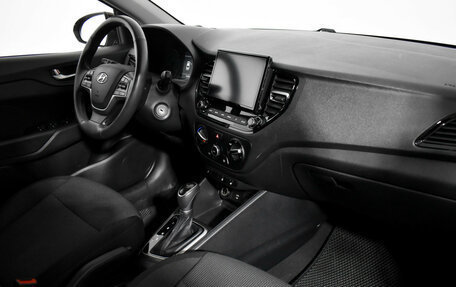 Hyundai Solaris II рестайлинг, 2021 год, 1 395 900 рублей, 12 фотография