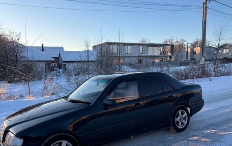 Mercedes-Benz C-Класс, 1996 год, 180 000 рублей, 2 фотография