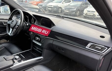 Mercedes-Benz E-Класс, 2015 год, 2 450 000 рублей, 11 фотография