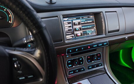 Jaguar XF I рестайлинг, 2015 год, 1 600 000 рублей, 13 фотография