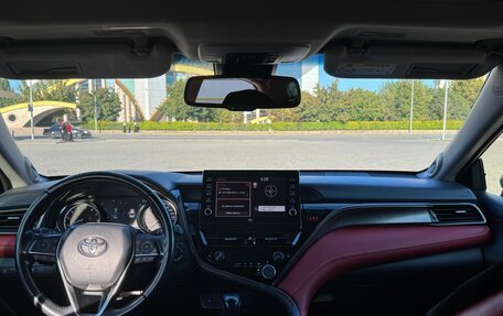 Toyota Camry, 2022 год, 3 600 000 рублей, 8 фотография