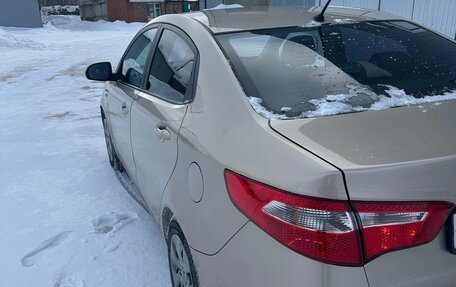 KIA Rio III рестайлинг, 2014 год, 900 000 рублей, 7 фотография