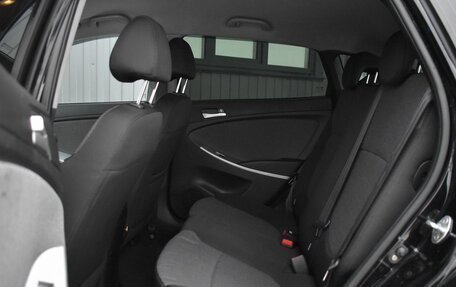 Hyundai Solaris II рестайлинг, 2013 год, 659 999 рублей, 18 фотография