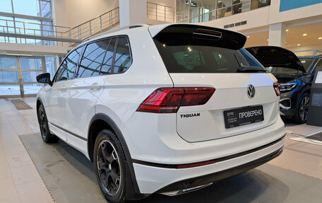 Volkswagen Tiguan II, 2018 год, 2 850 000 рублей, 7 фотография