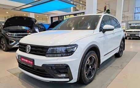 Volkswagen Tiguan II, 2018 год, 2 850 000 рублей, 1 фотография