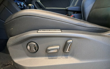 Volkswagen Tiguan II, 2018 год, 2 850 000 рублей, 19 фотография