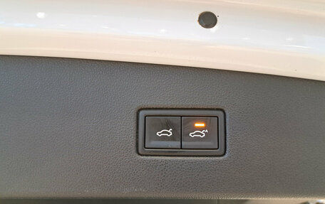 Volkswagen Tiguan II, 2018 год, 2 850 000 рублей, 20 фотография