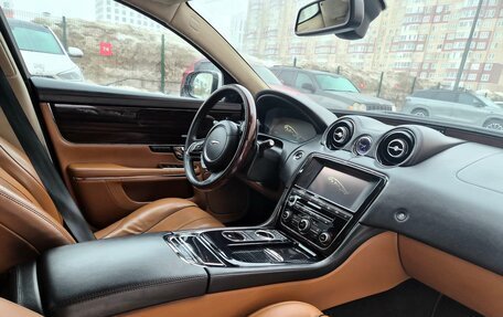 Jaguar XJ IV (X351), 2011 год, 1 850 000 рублей, 7 фотография