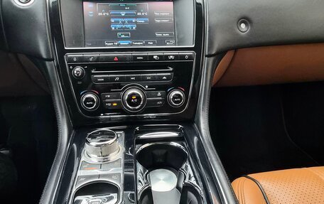 Jaguar XJ IV (X351), 2011 год, 1 850 000 рублей, 10 фотография