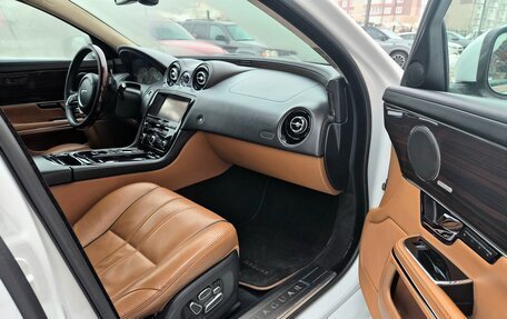 Jaguar XJ IV (X351), 2011 год, 1 850 000 рублей, 9 фотография