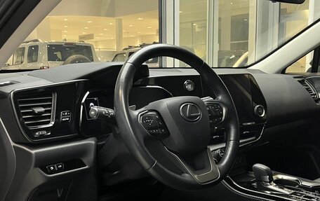 Lexus NX, 2022 год, 5 990 000 рублей, 17 фотография