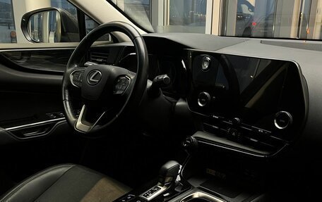 Lexus NX, 2022 год, 5 990 000 рублей, 19 фотография