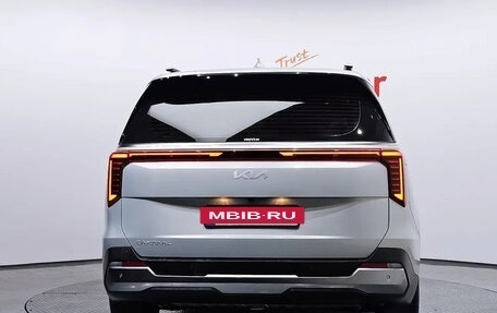 KIA Carnival, 2025 год, 7 337 000 рублей, 4 фотография