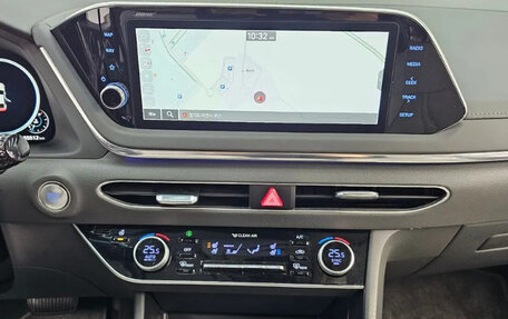 Hyundai Sonata VIII, 2022 год, 1 950 001 рублей, 10 фотография