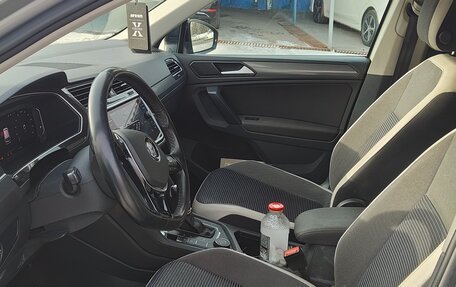 Volkswagen Tiguan II, 2020 год, 3 000 000 рублей, 11 фотография