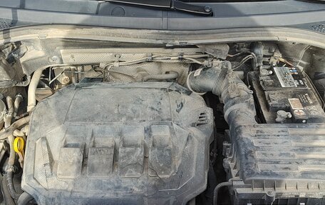 Volkswagen Tiguan II, 2020 год, 3 000 000 рублей, 14 фотография