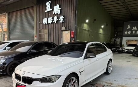 BMW 3 серия, 2019 год, 1 350 000 рублей, 1 фотография