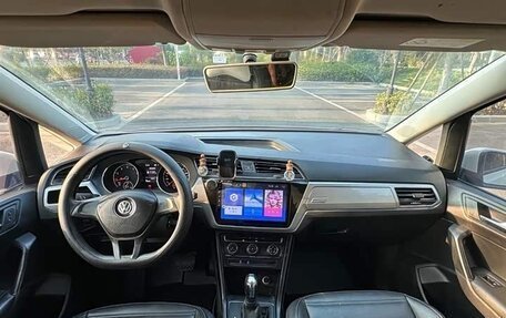 Volkswagen Touran III, 2022 год, 1 380 007 рублей, 9 фотография