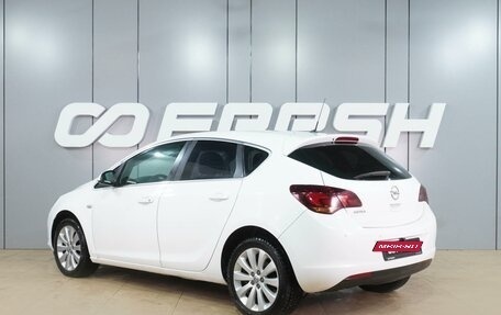 Opel Astra J, 2011 год, 819 000 рублей, 2 фотография