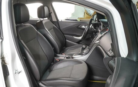 Opel Astra J, 2011 год, 819 000 рублей, 8 фотография