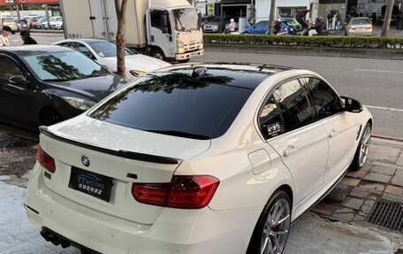 BMW 3 серия, 2019 год, 1 350 000 рублей, 4 фотография