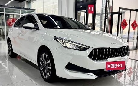 KIA K3, 2022 год, 1 610 000 рублей, 2 фотография