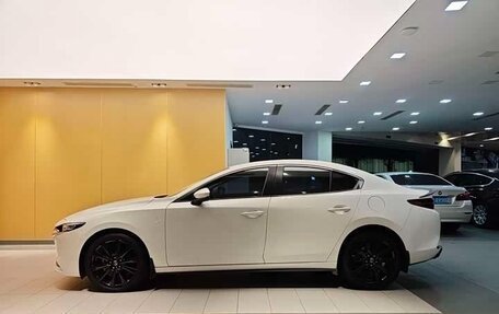 Mazda 3, 2023 год, 1 500 000 рублей, 4 фотография