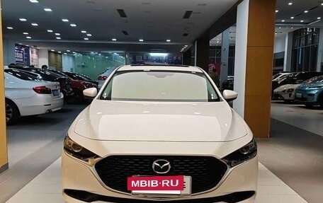 Mazda 3, 2023 год, 1 500 000 рублей, 2 фотография
