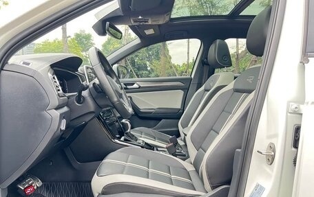 Volkswagen T-Roc I, 2022 год, 1 510 000 рублей, 17 фотография