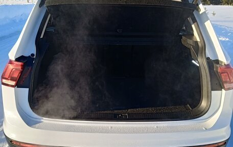 Volkswagen Tiguan II, 2019 год, 2 050 000 рублей, 7 фотография